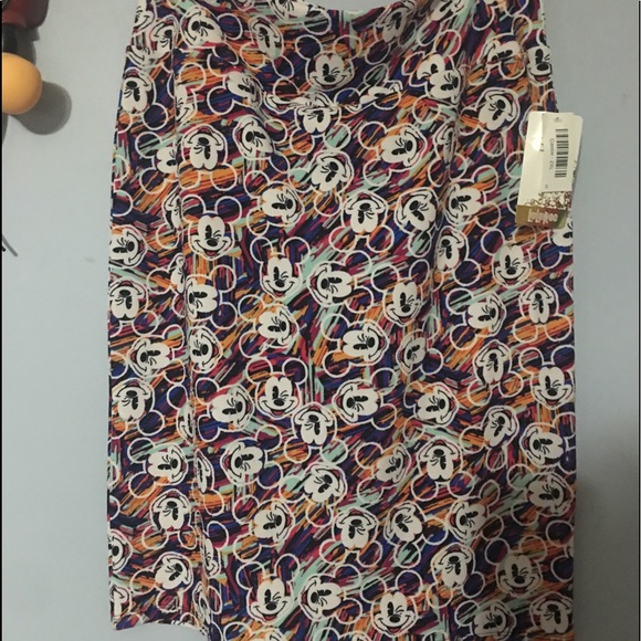 LuLaRoe Dresses & Skirts - Beautiful Mickey Mouse Faces Cassie Skirt 3x
